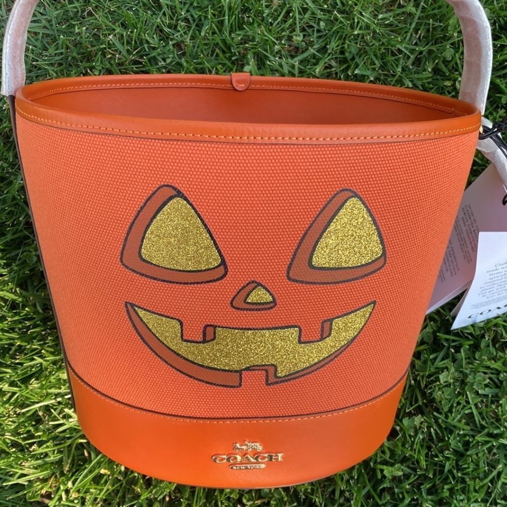 Trick Or Treat Bucket In Signature Canvas With Halloween Graphic Purse Handbag - Picture 2 of 6